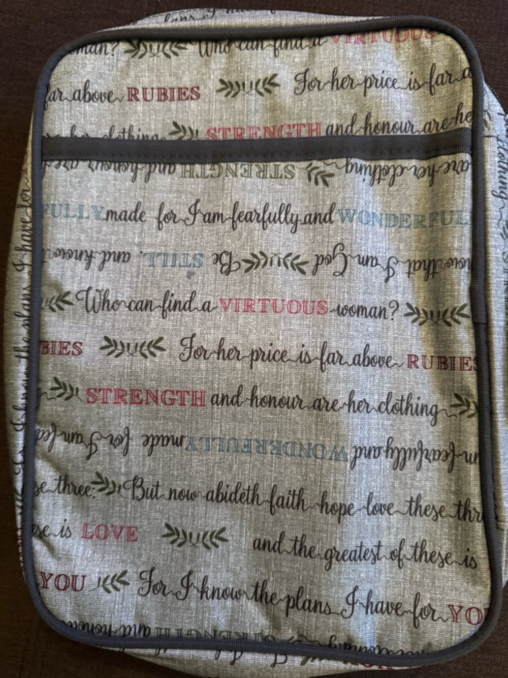 Thirty-One Day by Day Case in the "Virtuous Verses" print. NWT - Picture 7 of 7